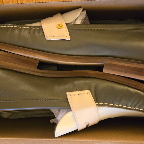 New In Box!! Cole Haan Two-Tone Green/White Loafers with Pink Women Size 11 - Picture 4 of 8